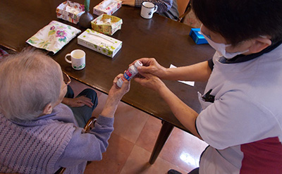 香川県高松市老人介護施設「フラワーガーデン伏石」にてサンプリング実施